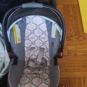 Infant carseat with base